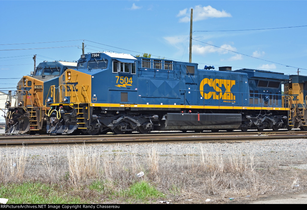 CSXT 7504